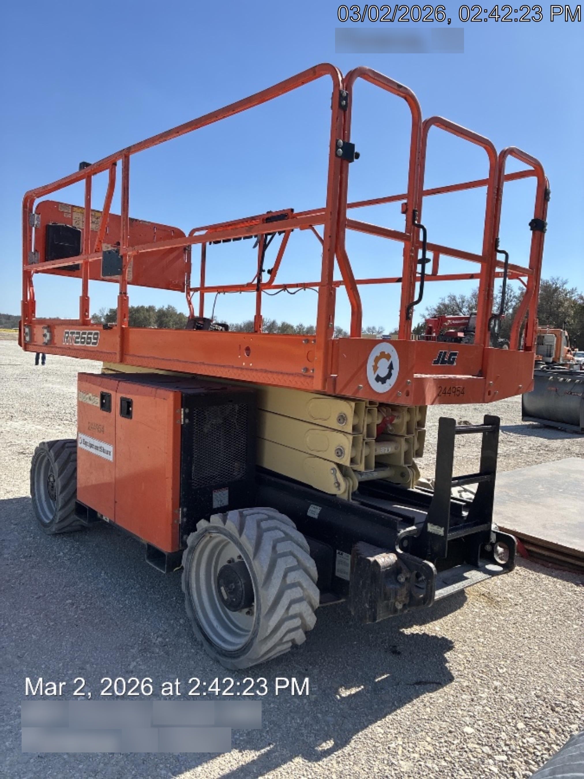 2022 JLG RT2669