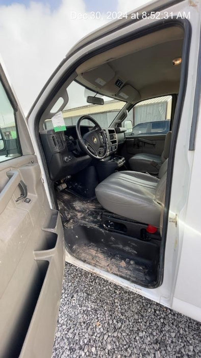 2023 CHEVROLET Express Van - Rental