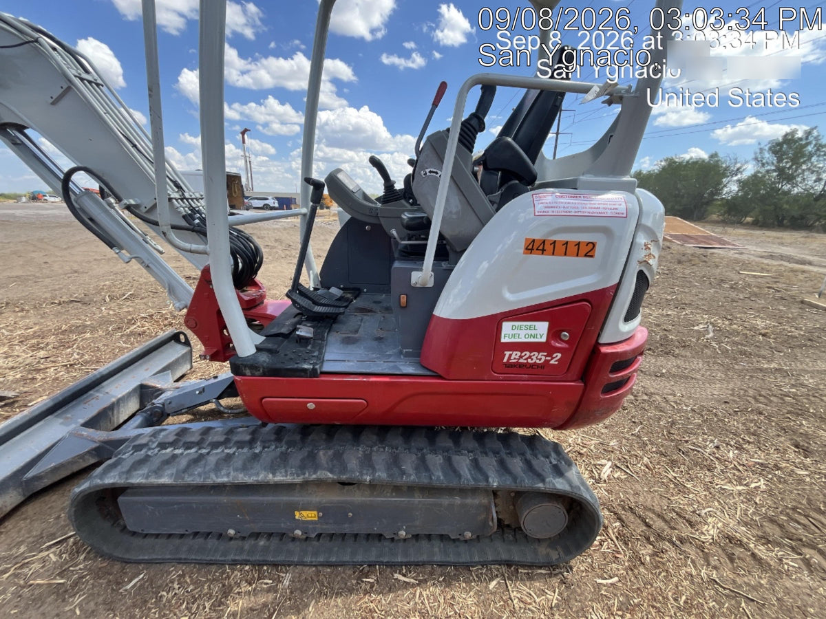 2024 TAKEUCHI TB235-2R