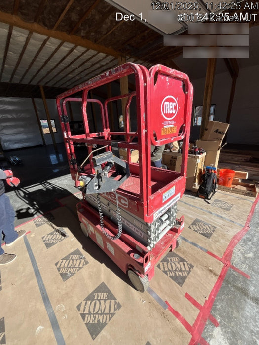 2020 MEC 1330SE Solid NM Tires, Steel Swing out Doors, LCS, Beacon, 900W Invertor