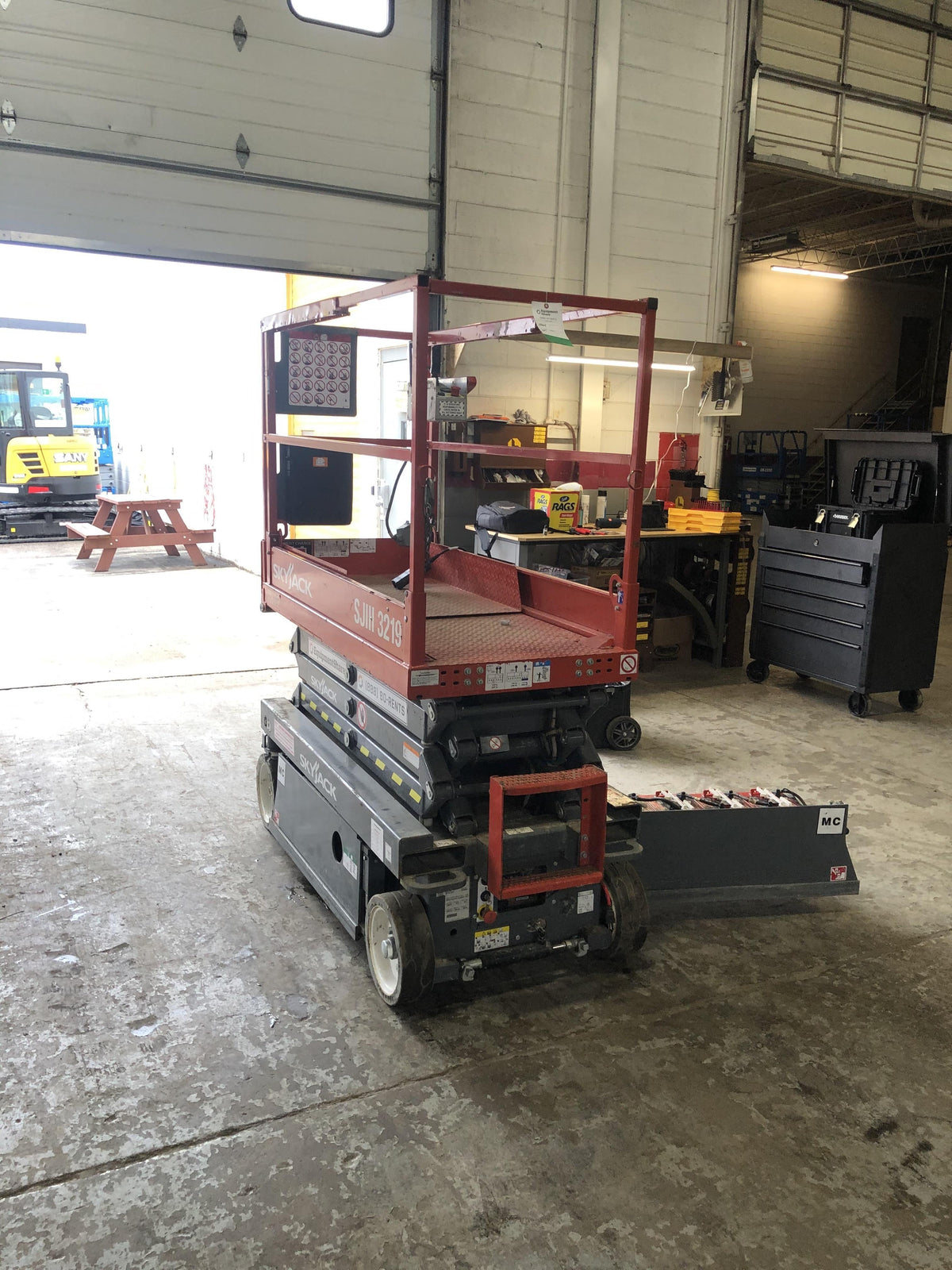 2016 Skyjack SJIII-3219 Standard Rental Specs