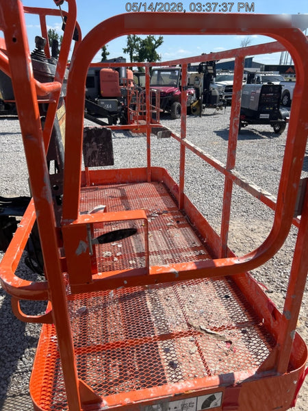 2019 JLG 800AJ