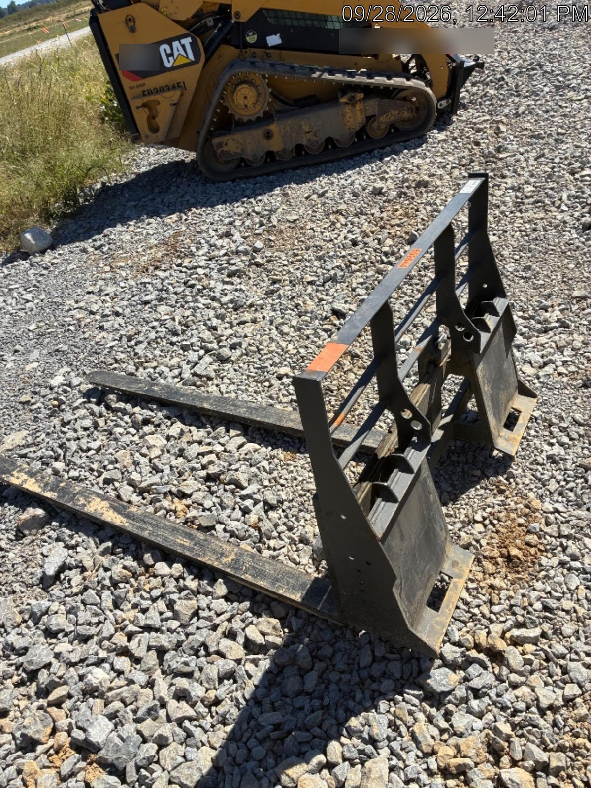 2024 ARROW MATERIAL HANDLING 48" Pallet Forks - Arrow