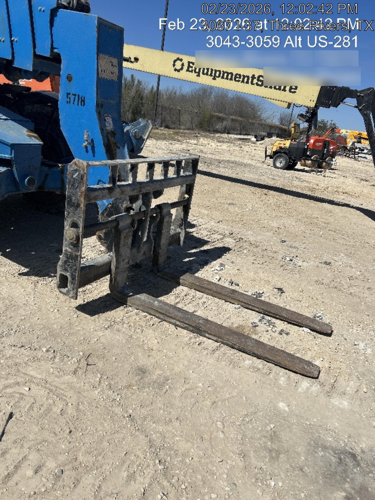 2017 GENIE GTH-1056