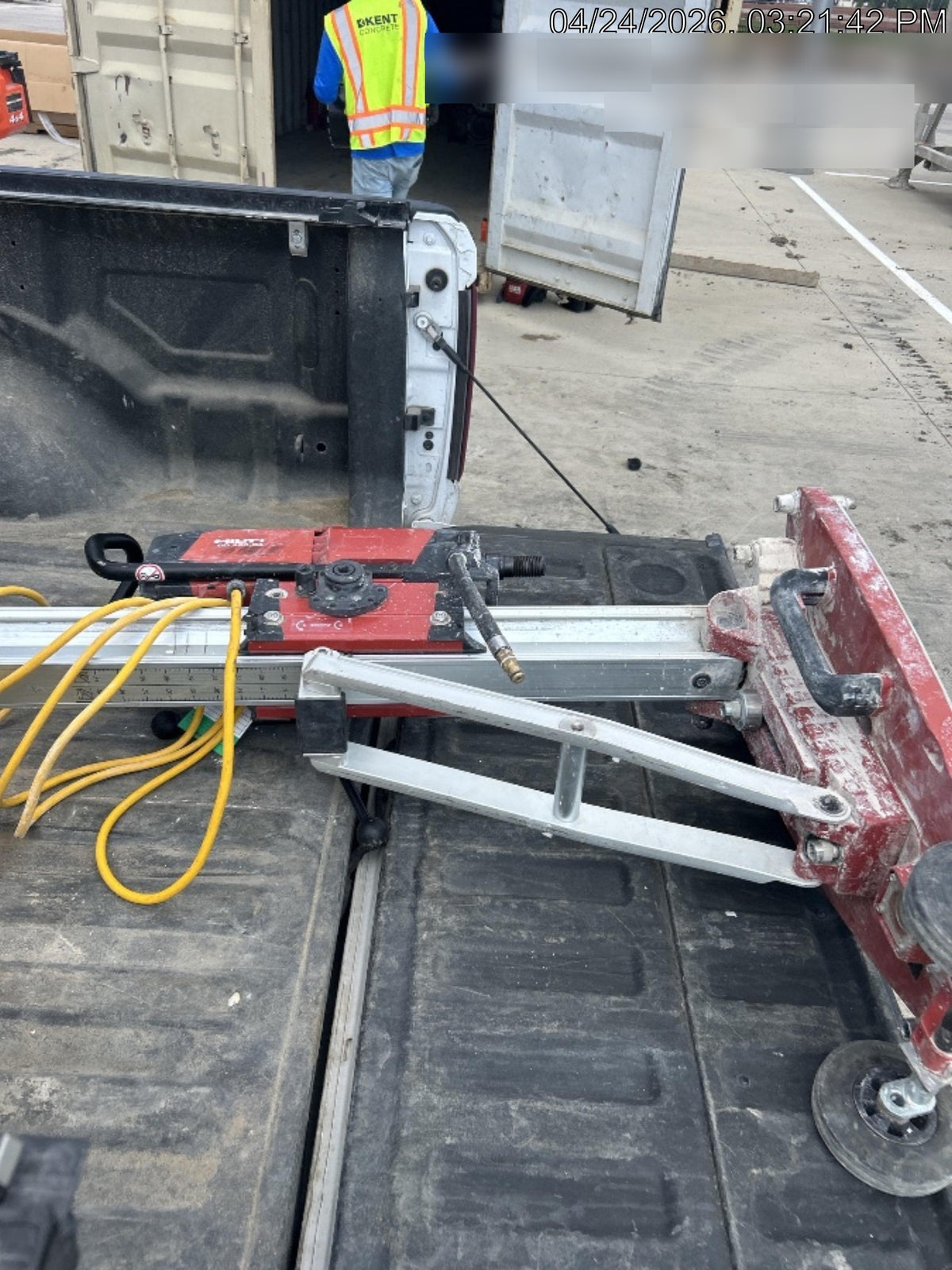 2023 HILTI DD250E