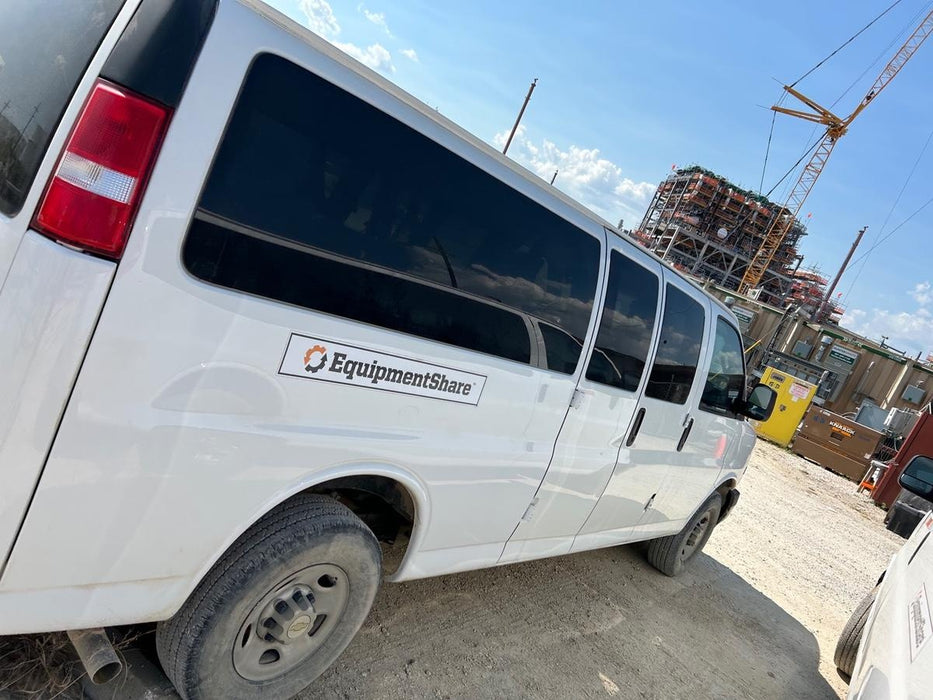 2023 CHEVROLET Express Van - Rental