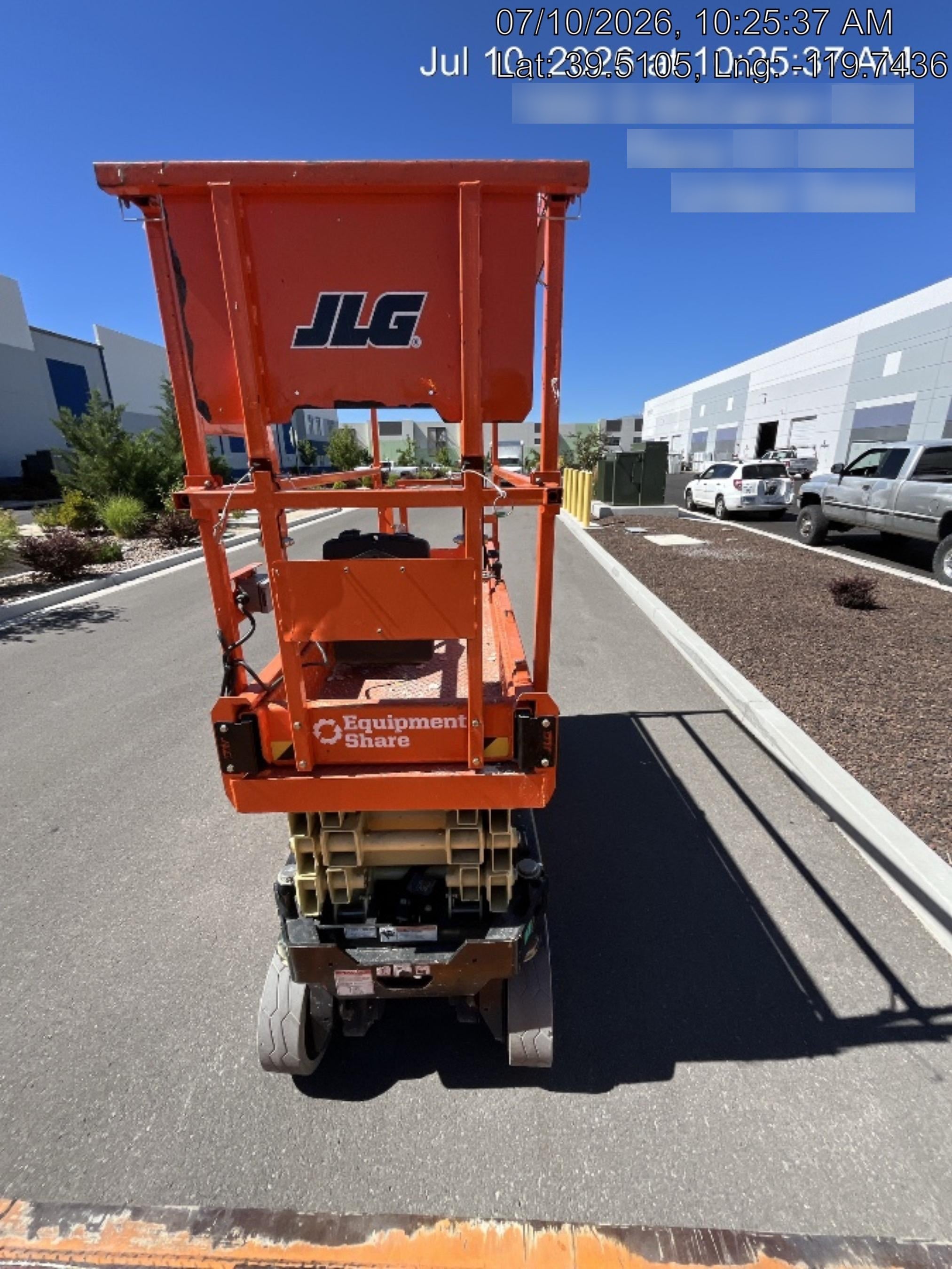 2022 JLG ES2632