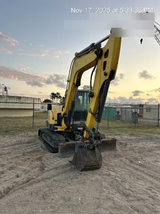 Wacker Neuson ET90 Wacker Neuson ET90 w/TRK, CAB, Bucket