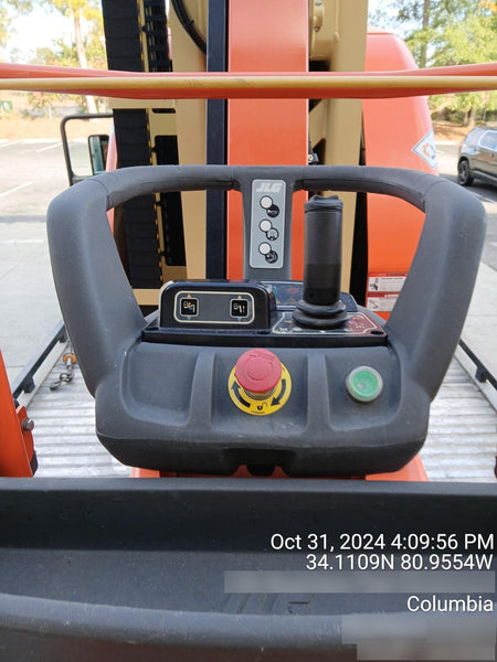 2022 JLG 26E