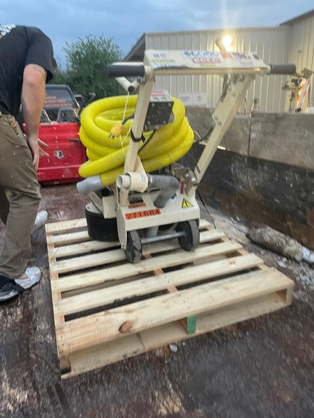 2023 EDCO VAC-200