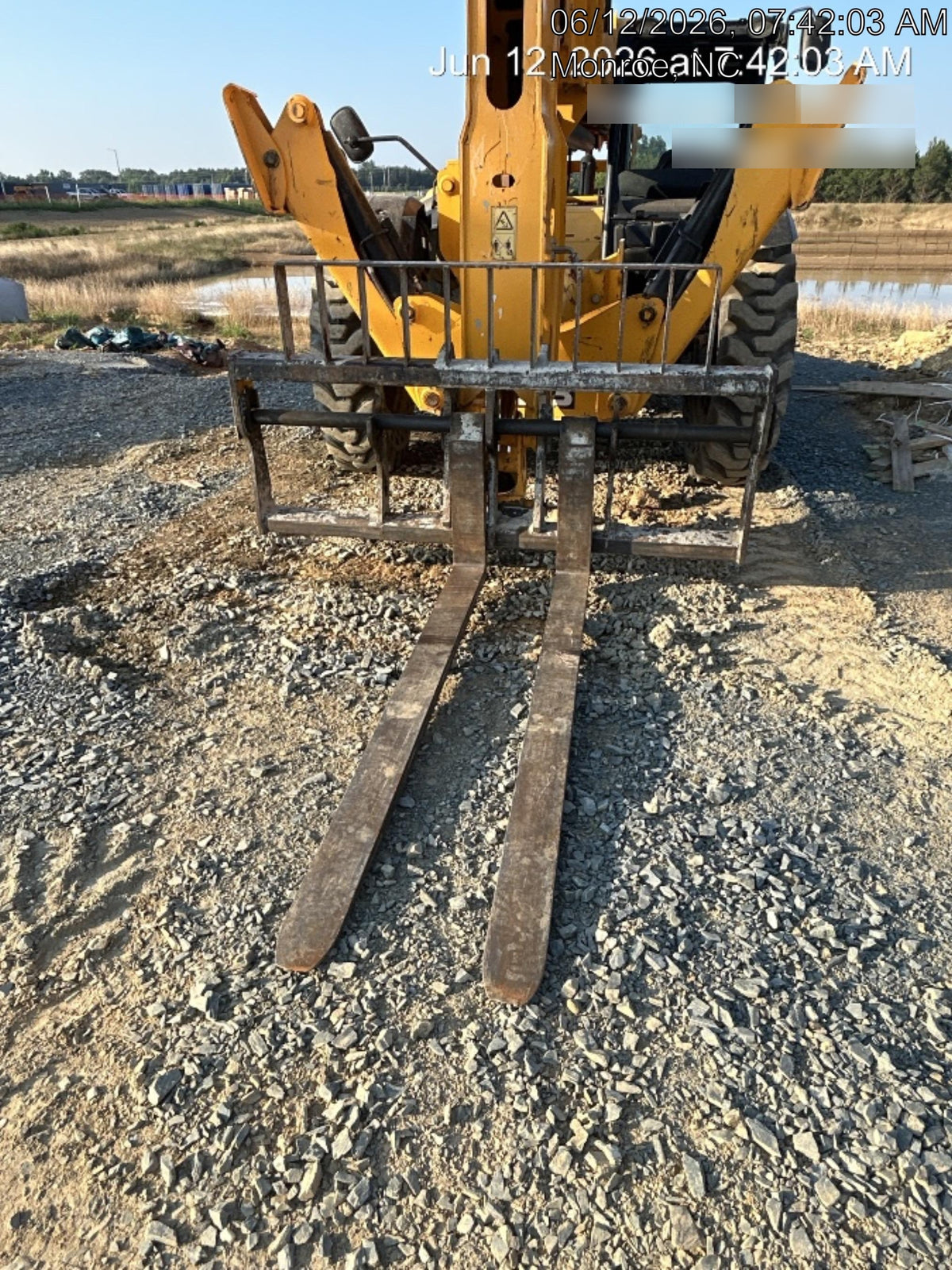2023 JCB 510-56