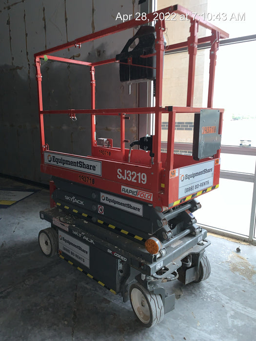 2021 SKYJACK SJ3219