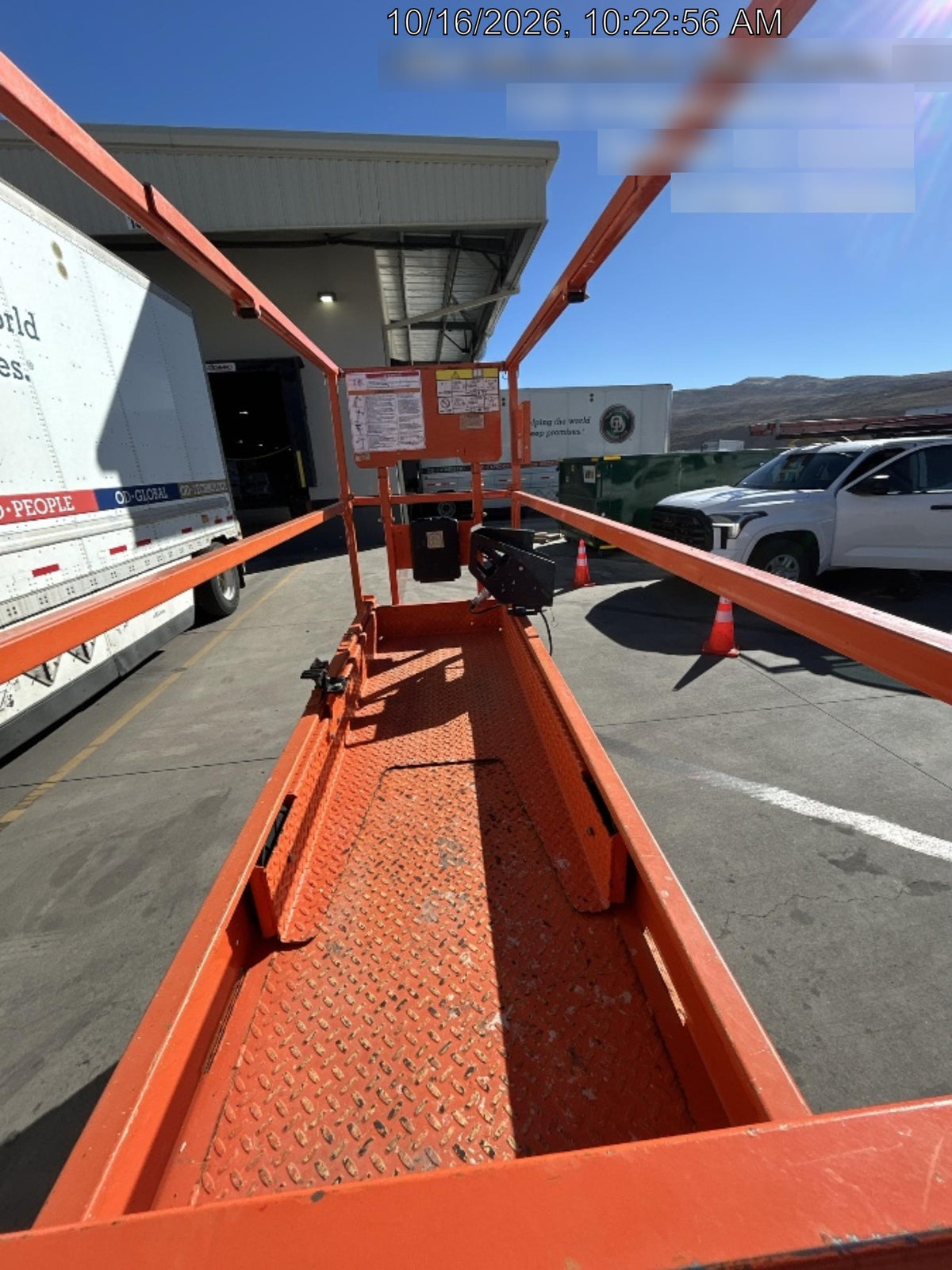 2022 JLG ES2632