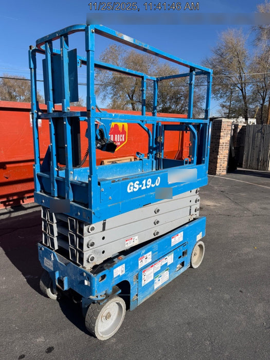 2020 Genie GS-1930 Solid Non Marking Tires, Beacon, Folding rails with half height swing gate
