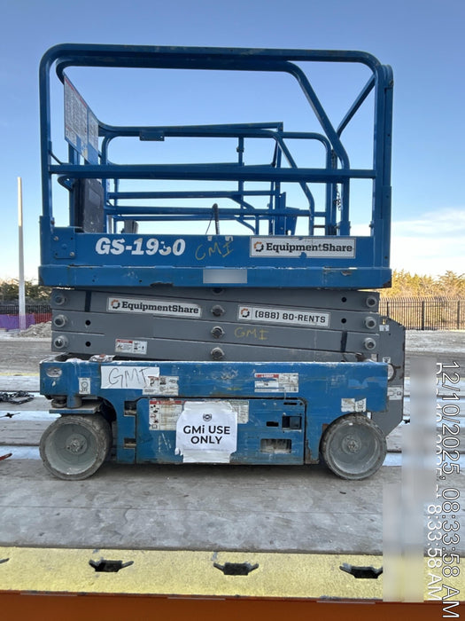 2019 Genie GS-1930 Fixed Rails with Chain Entry