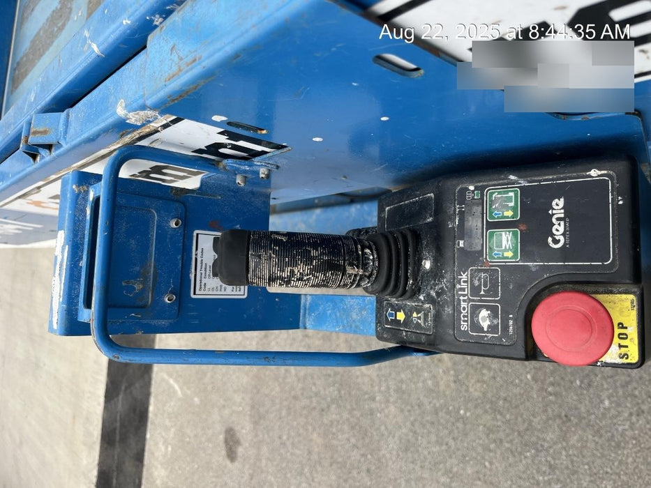 2019 Genie GS-4047 Folding rails with half height swing gate