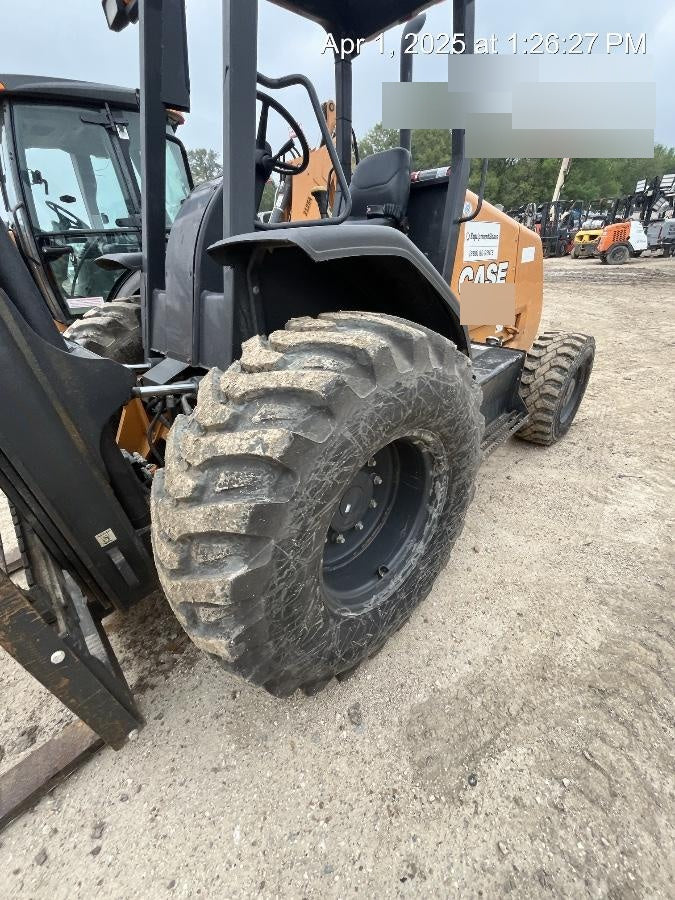 2019 CASE 588H