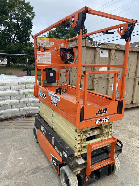 2022 JLG ES1932