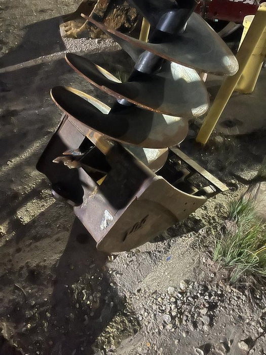 2019 Takeuchi TB260 Canopy, Standard Blade, Auxiliary hydraulics w/Manual QC, Hydraulic thumb, 12" ,18", 24" Bucket