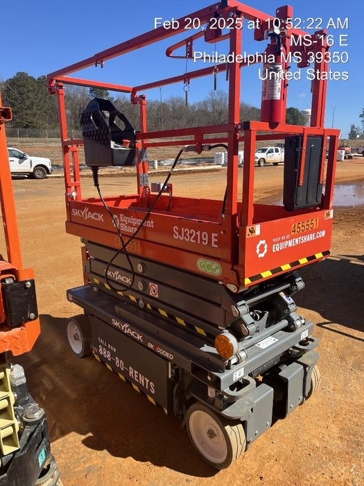 2024 Skyjack SJ3219 Electric Drive, Sld NM Tires, DBcns, RFRails, Power to Platform, T3 + Access Control