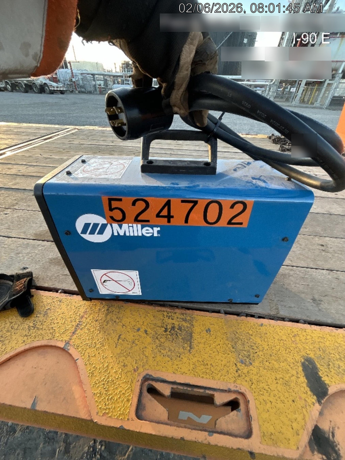 2025 MILLER ELECTRIC CST-282