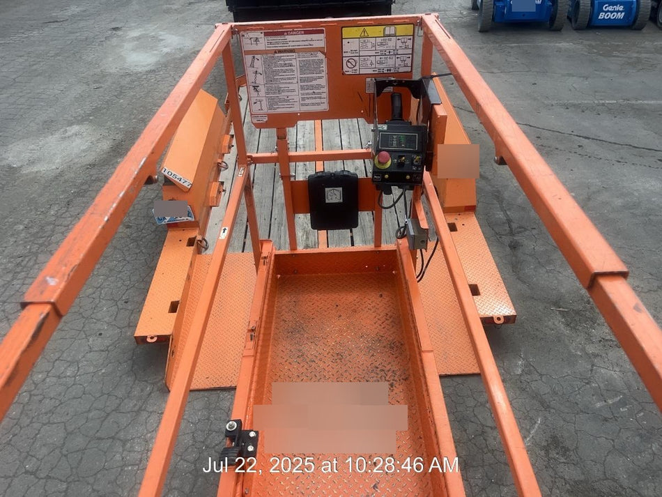 2022 JLG ES2632