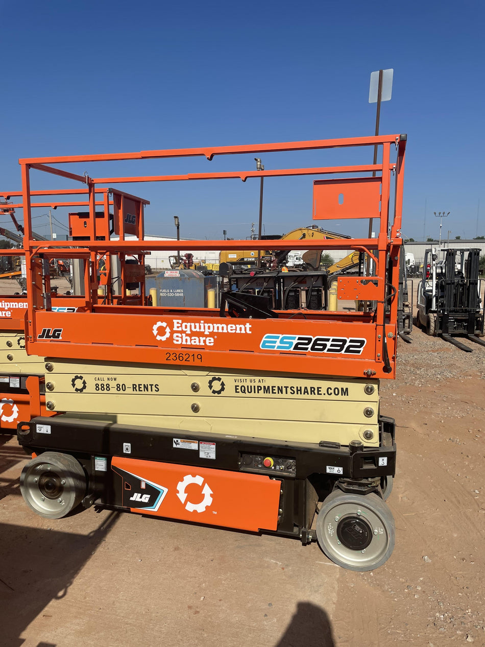 2022 JLG ES2632