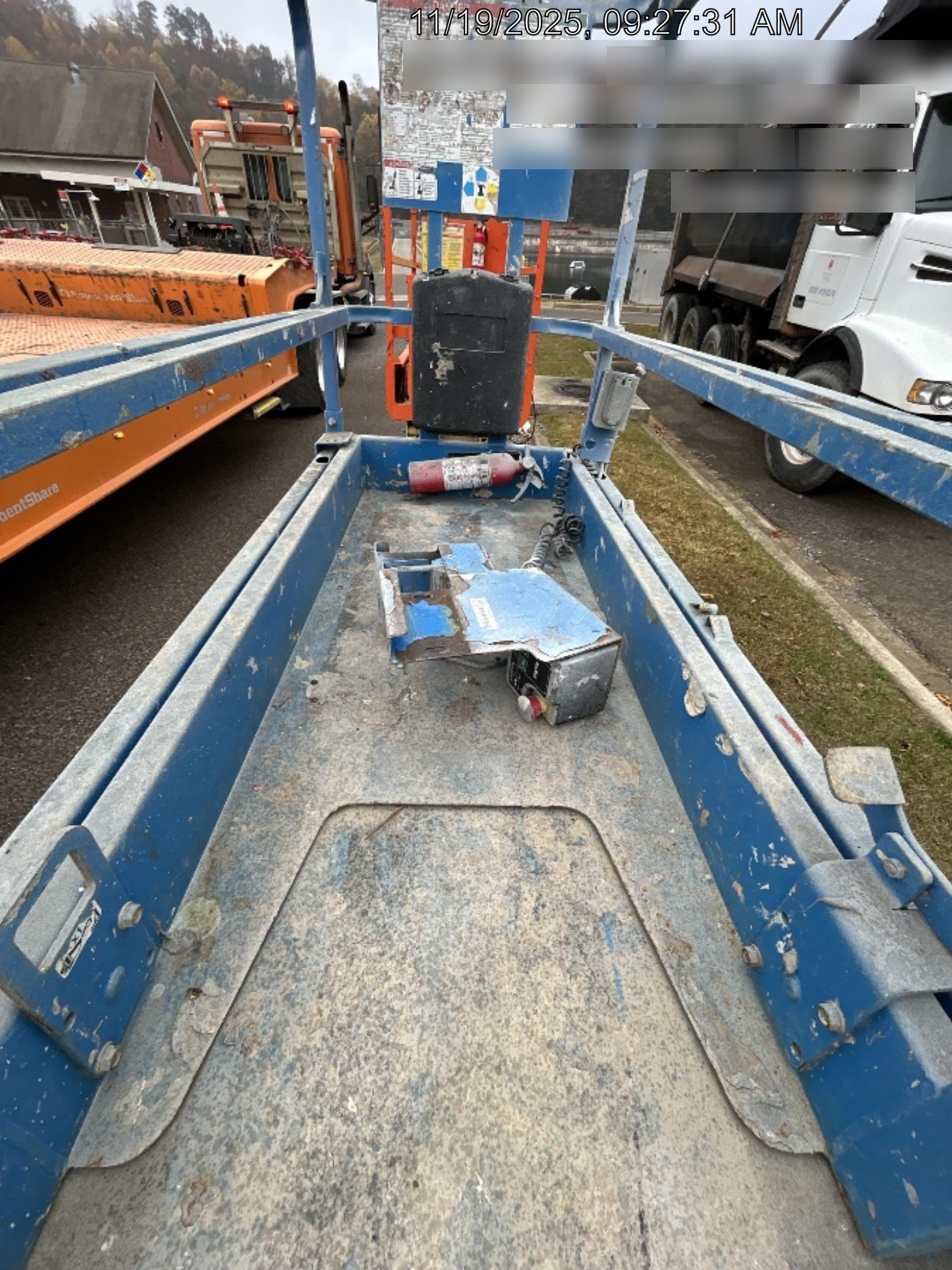 2019 Genie GS-1930 Fixed Rails with Chain Entry