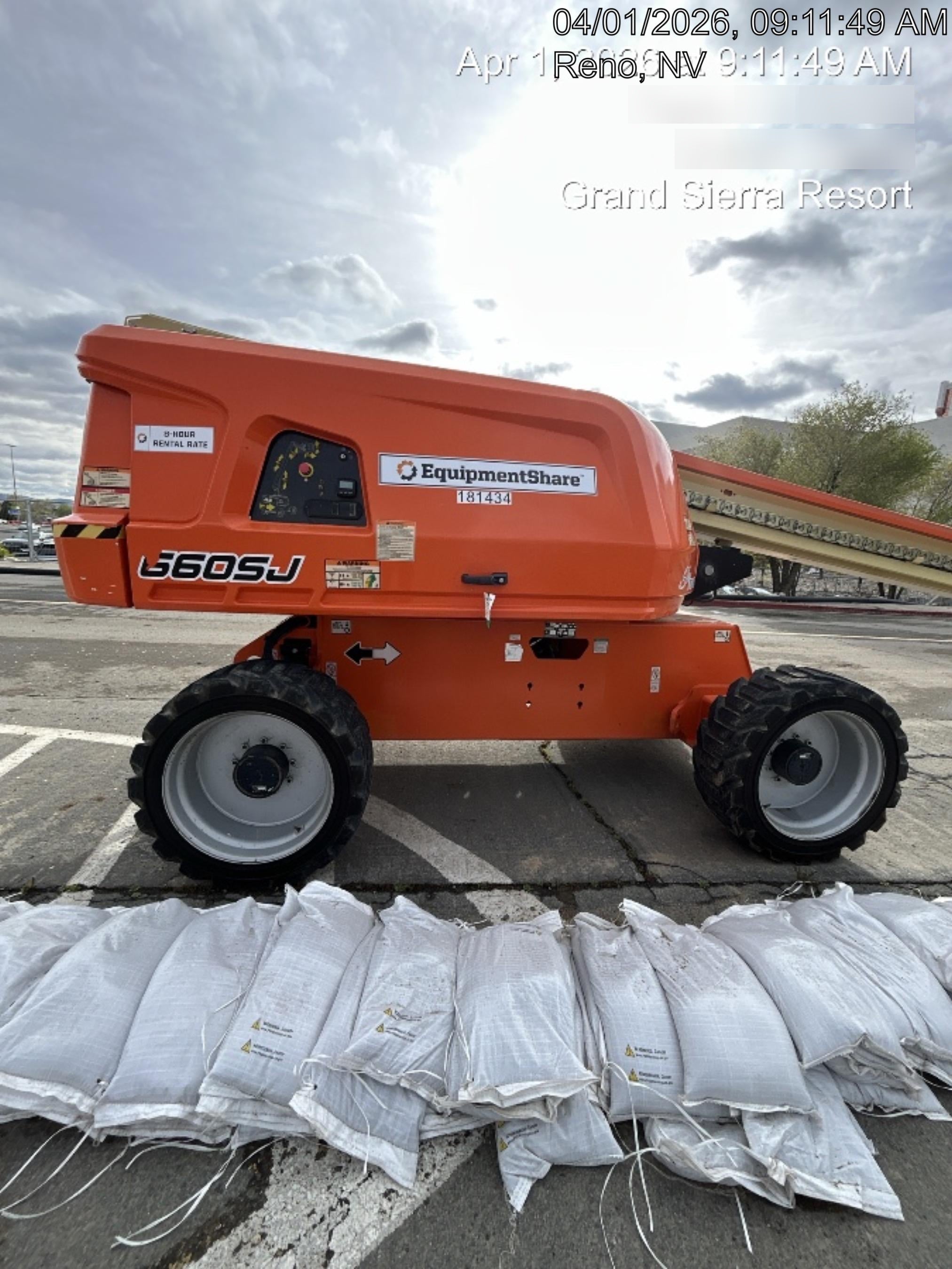 2021 JLG 660SJ