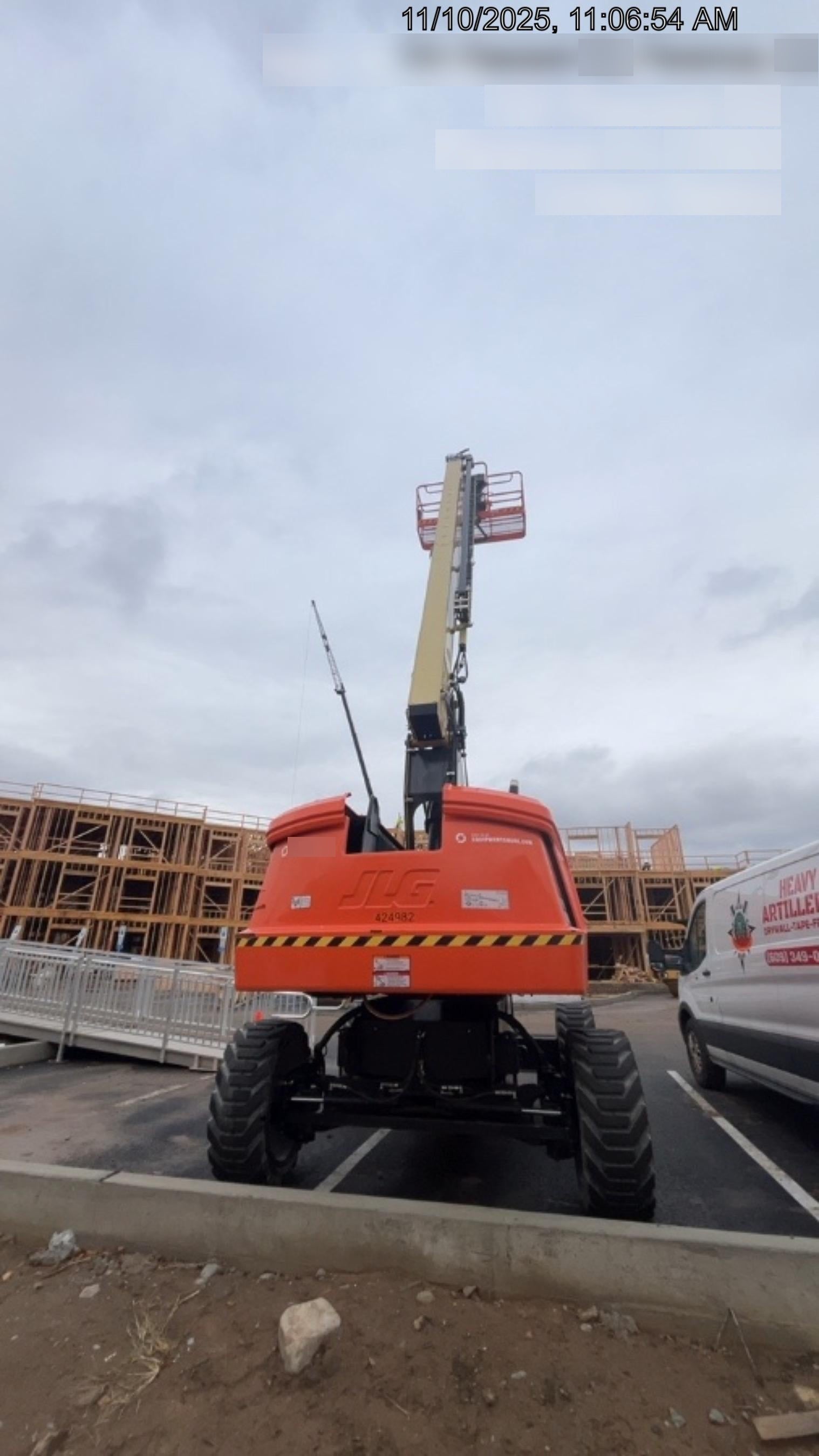 2024 JLG 660SJ