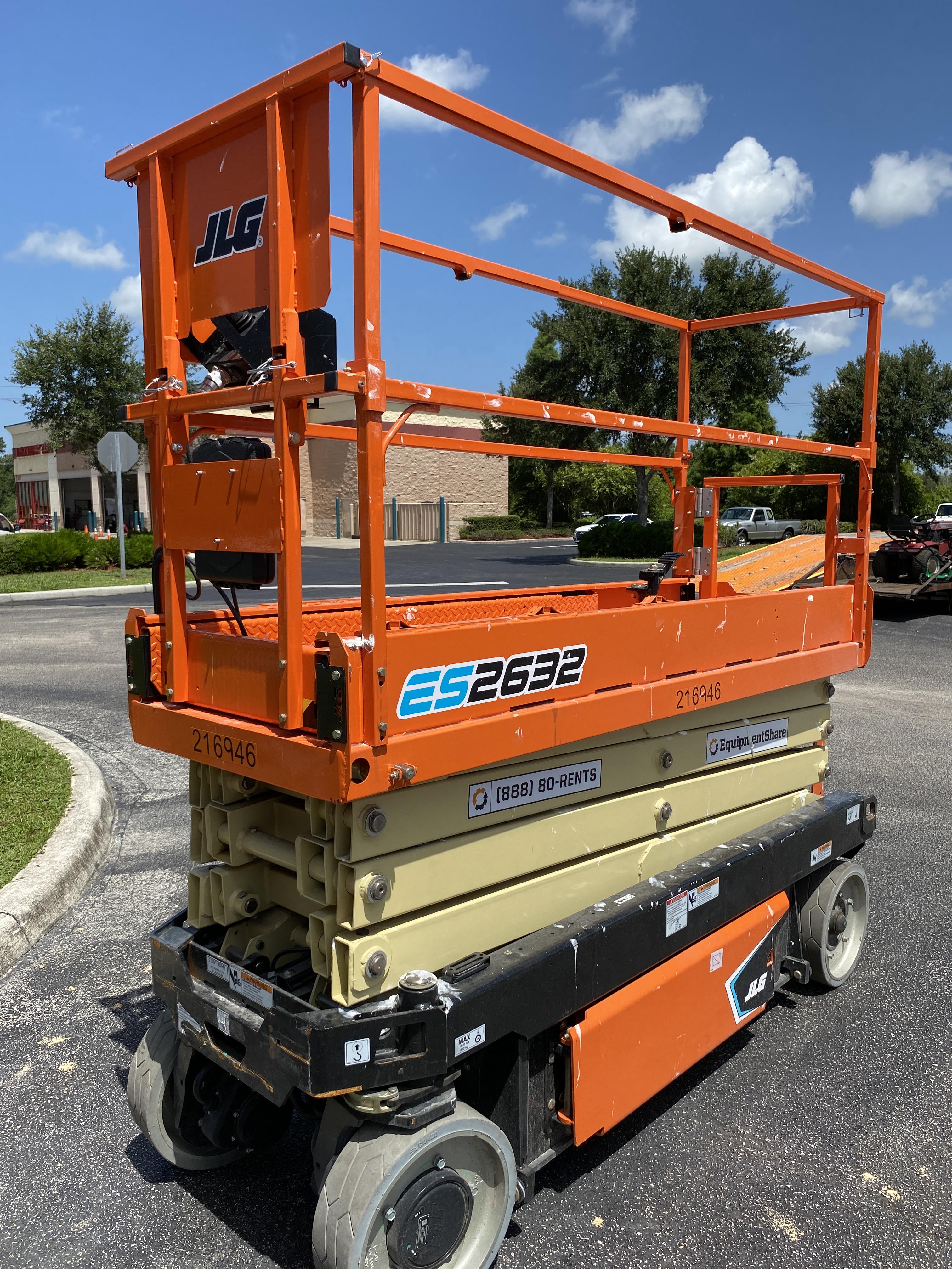 2022 JLG ES2632