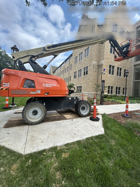 2024 JLG 660SJ