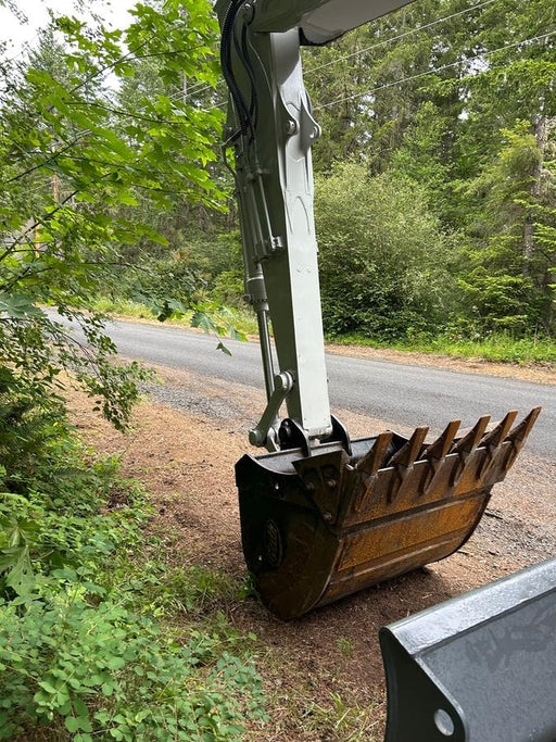 2022 GEITH 48" HD bucket 25k - 35k - Geith