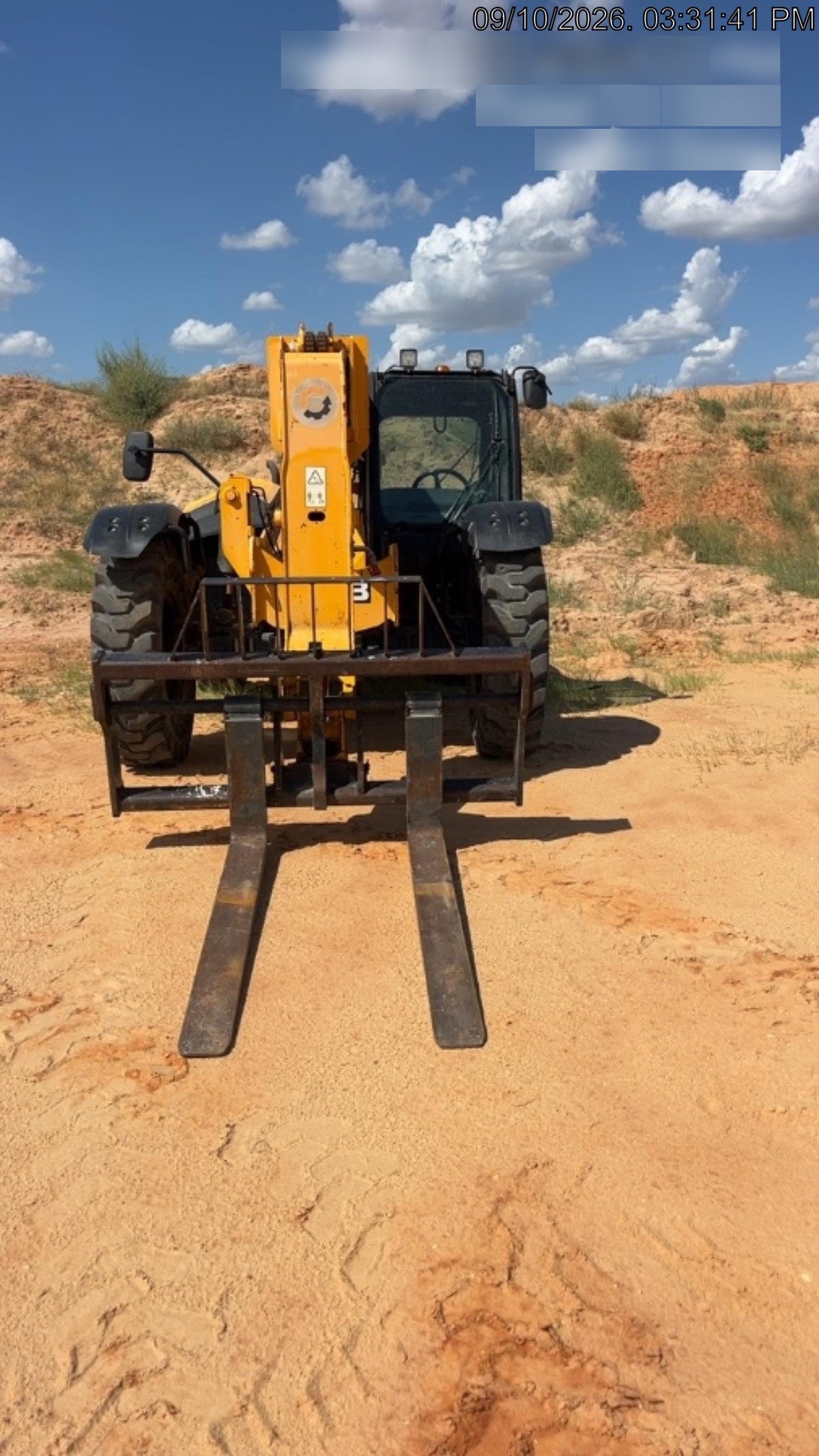 2019 JCB 509-42 JCB 509-42 Enclosed Cab, 74 HP, Solid Tires, Worklights, Beacon, Aux Hydraulics, Lifting Eye w/60" Carriage/60" Forks