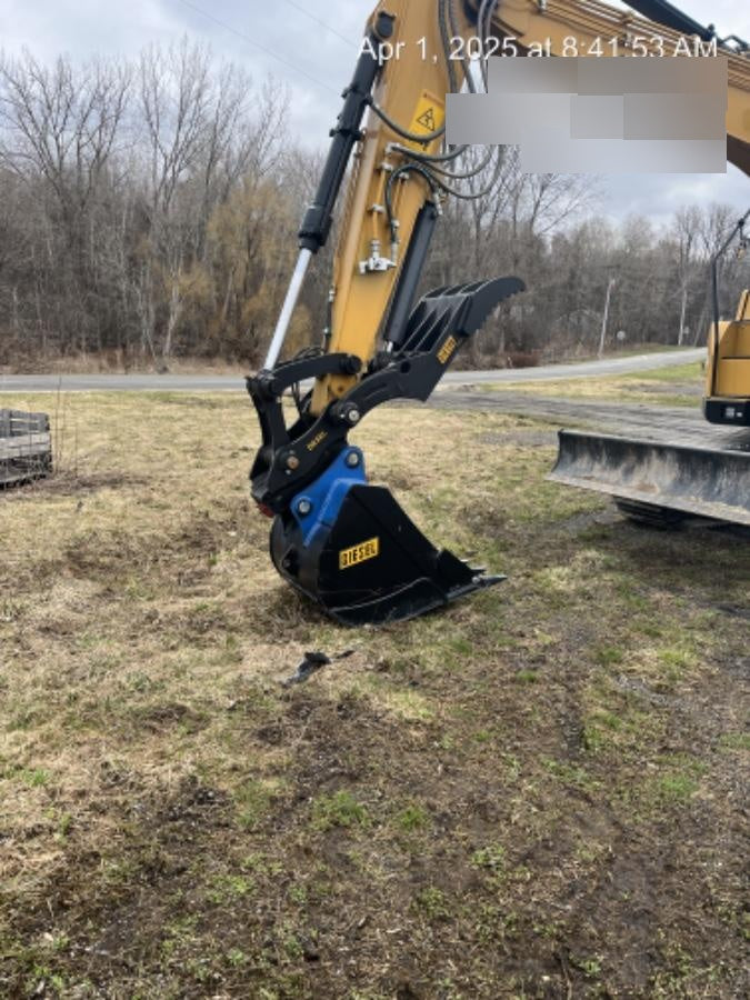 2024 DIESEL EQUIPMENT 36" 120CL Digging Bucket