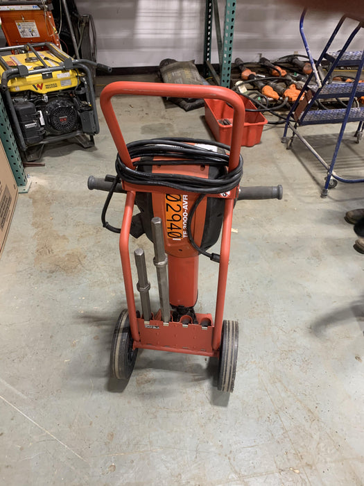 2020 HILTI TE 3000-AVR