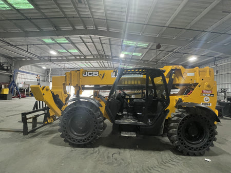 2023 JCB 512-56