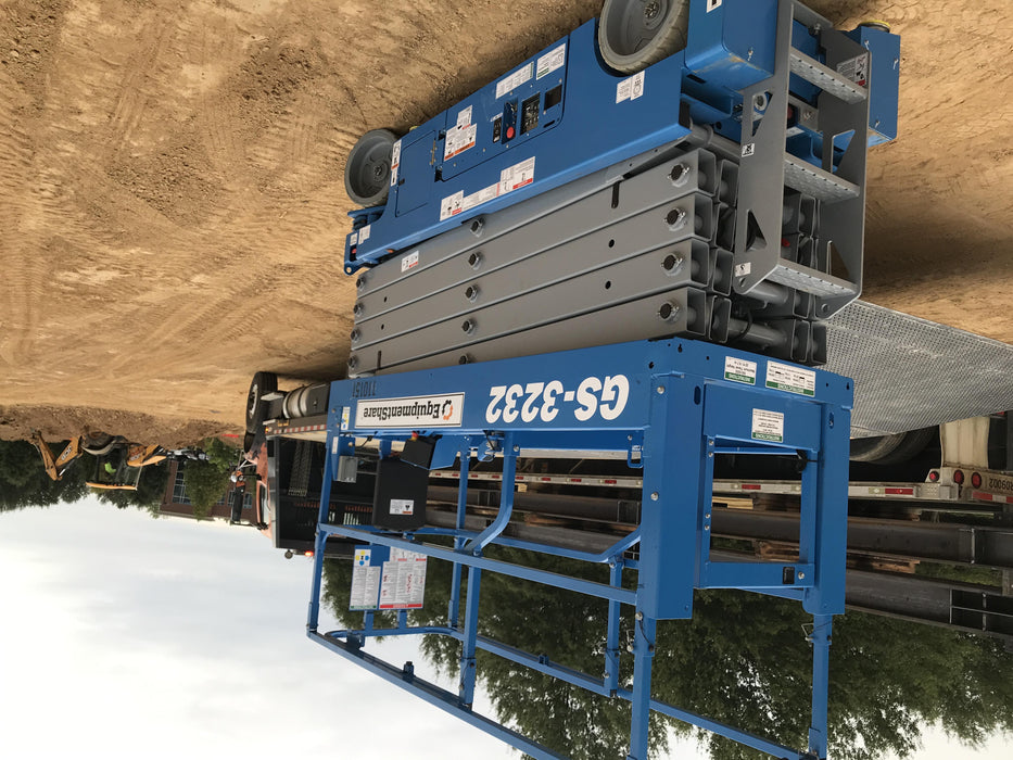 2020 Genie GS-3232 Standard, Folding half height swing gate