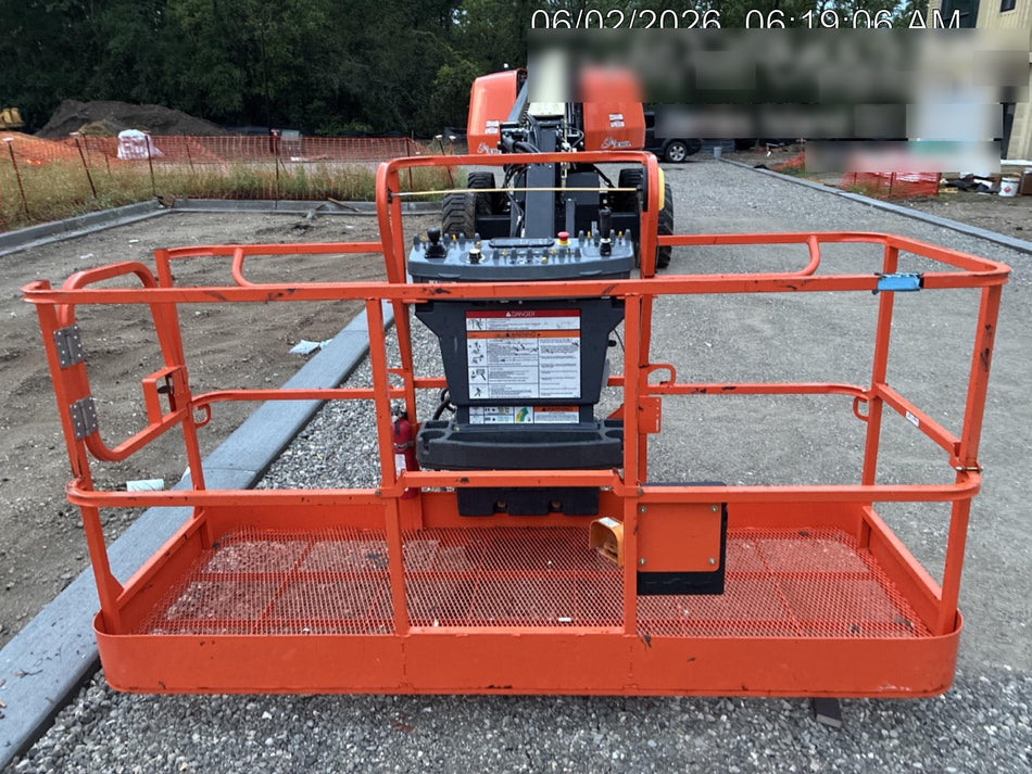 2025 JLG 660SJ