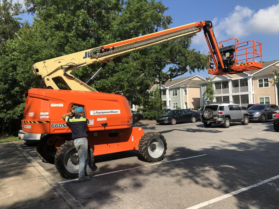 2020 JLG 660SJ