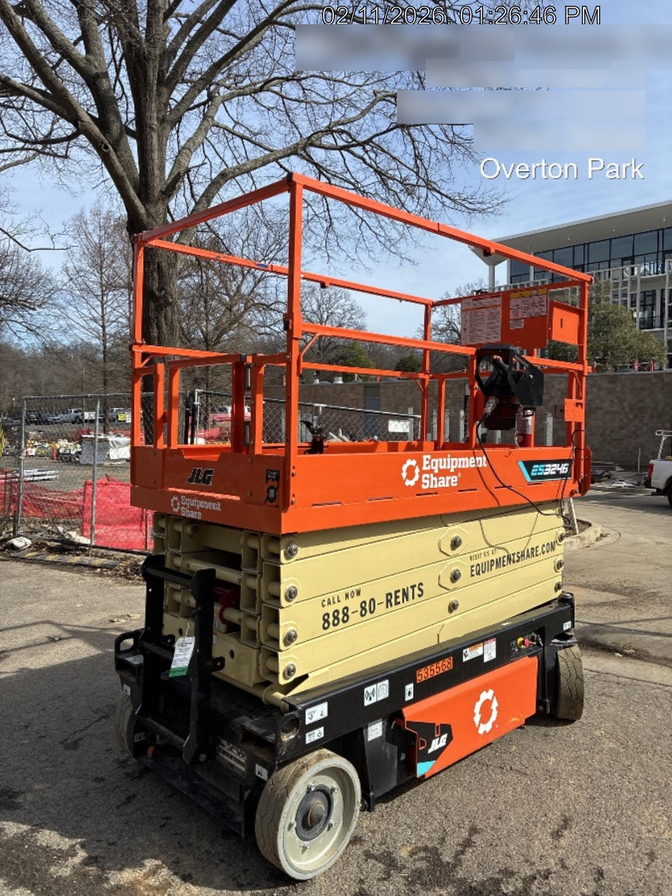 2025 JLG ES3246