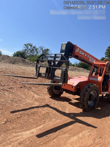 2019 Skytrak 6036 Canopy, Solid Tires, LED Work Lights, Beacon 50" Carriage, 48" Pallet Forks