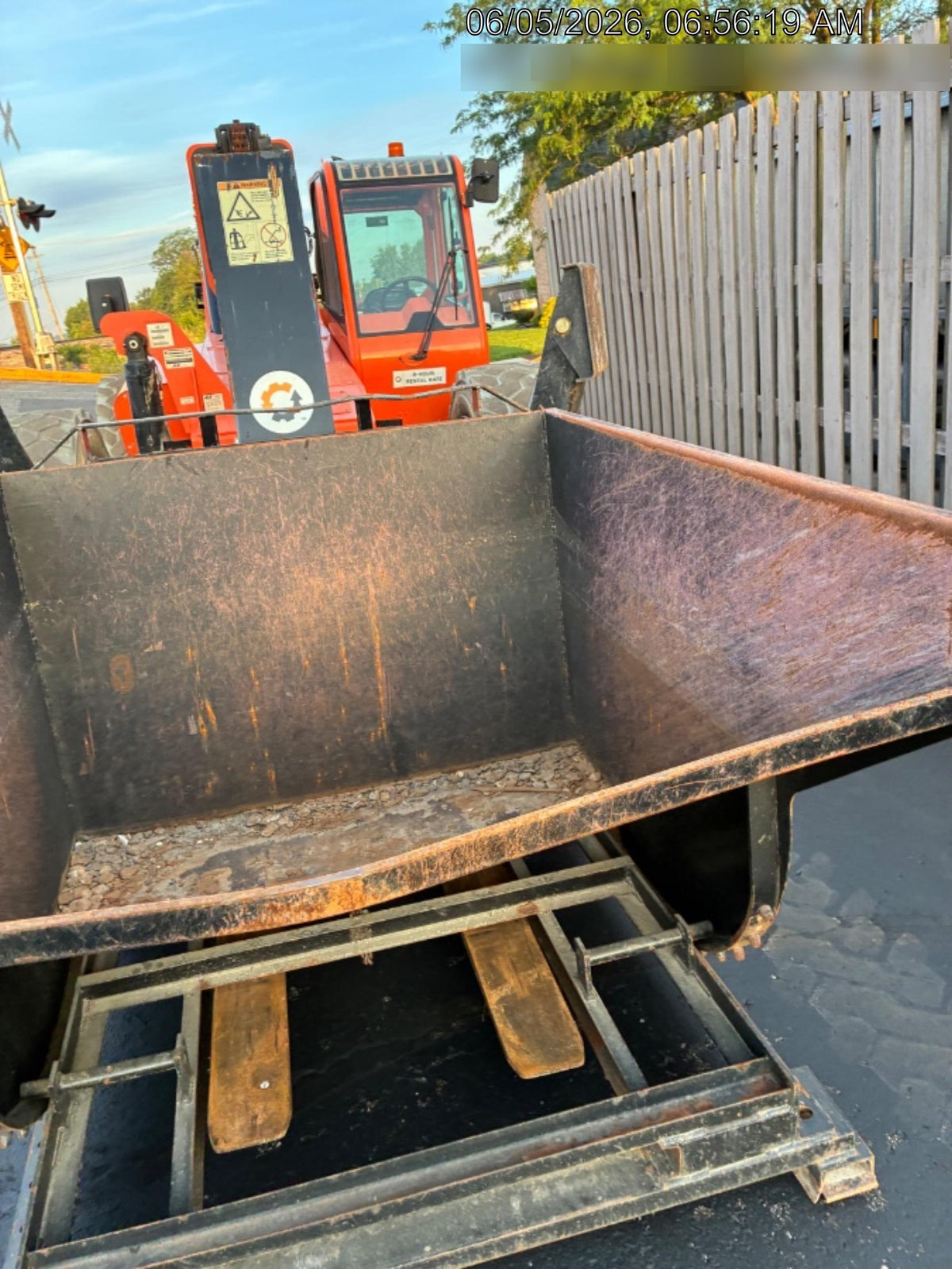 2025 STAR INDUSTRIES M-1820 - Self-Dump Hopper
