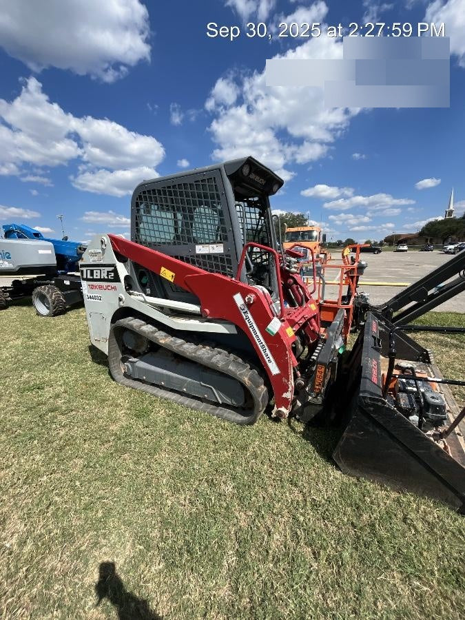 2023 TAKEUCHI TL8R2-CR