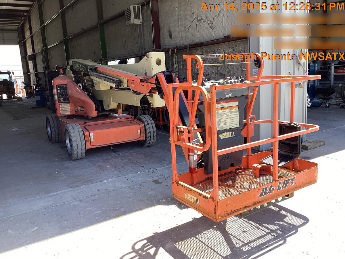2019 JLG E450AJ
