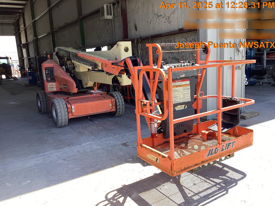 2019 JLG E450AJ