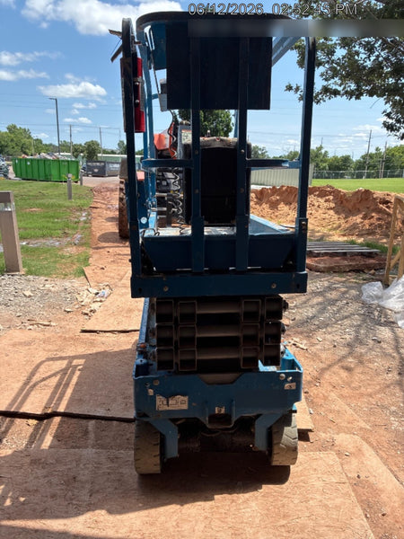 2019 Genie GS-1930 Fixed rails with chain Entry