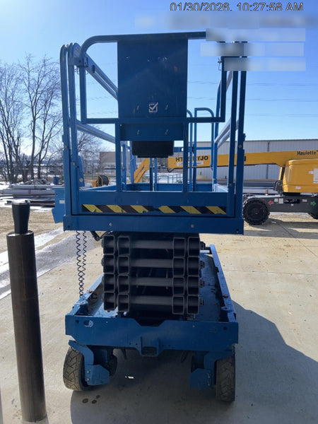 2023 GENIE GS-3246