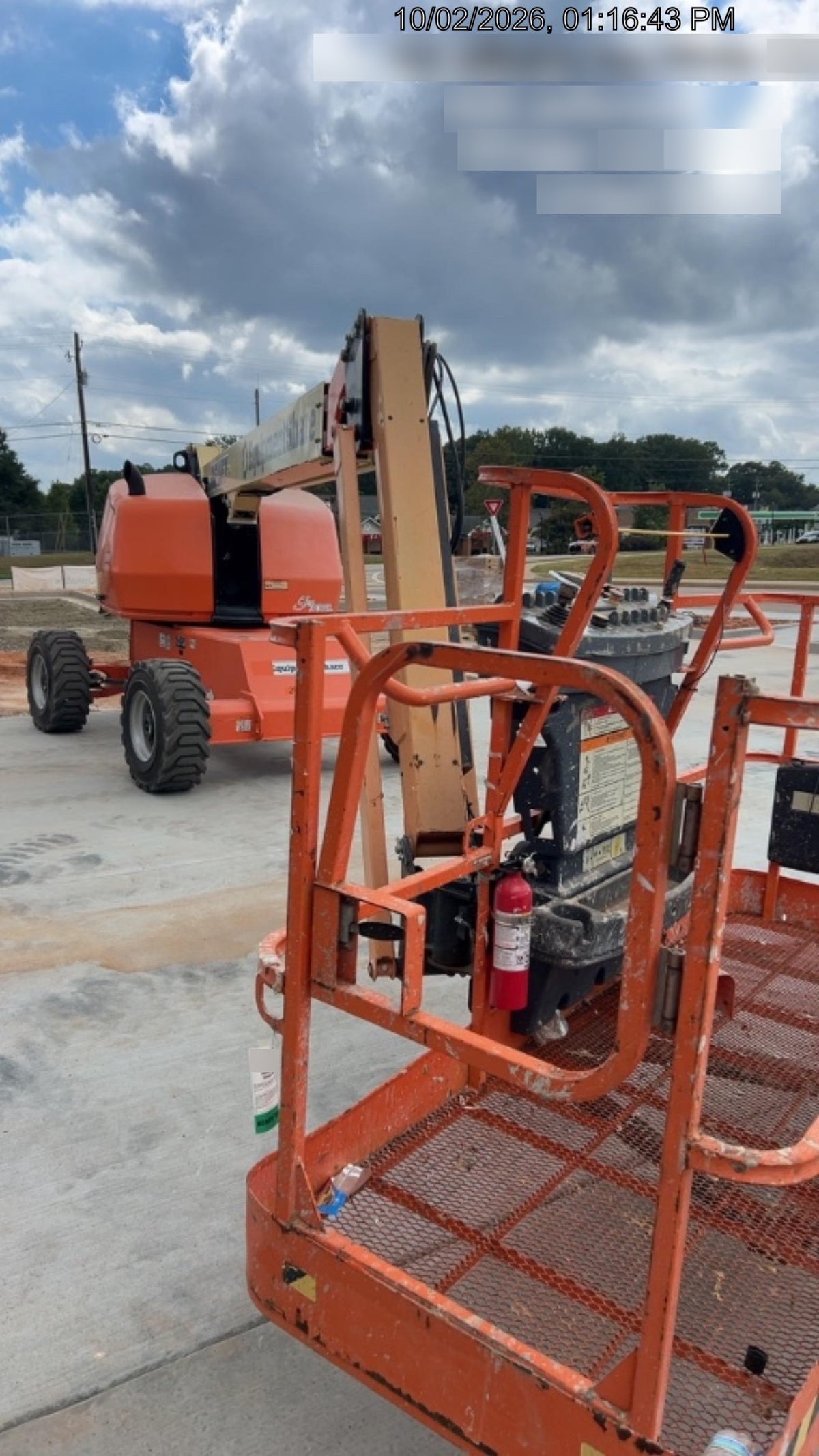 2023 JLG 460SJ