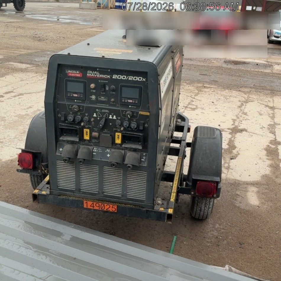 2021 Lincoln Electric Dual Maverick 200/200X Ready Pak 3 (includes trailer, cable rack, fender light kit)